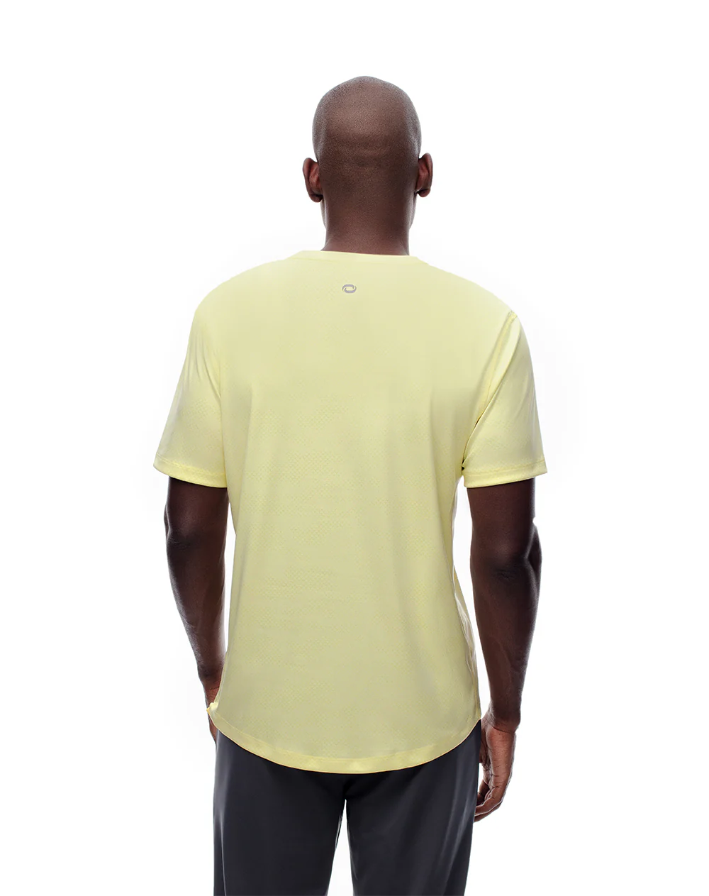 Camiseta deportiva control humedad amarillo hombre - Image 2