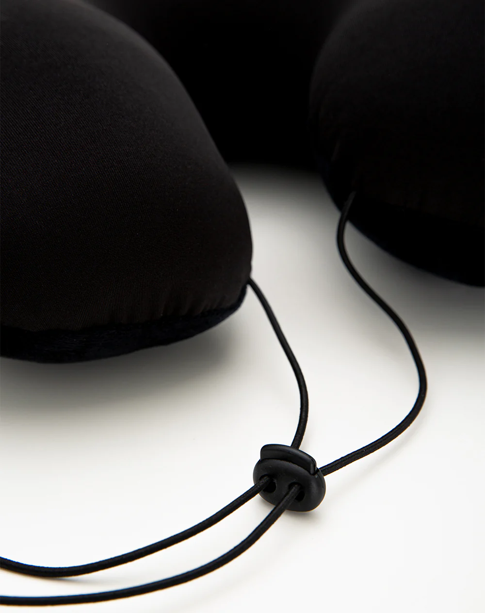 Almohada para viaje negra hombre - Image 3
