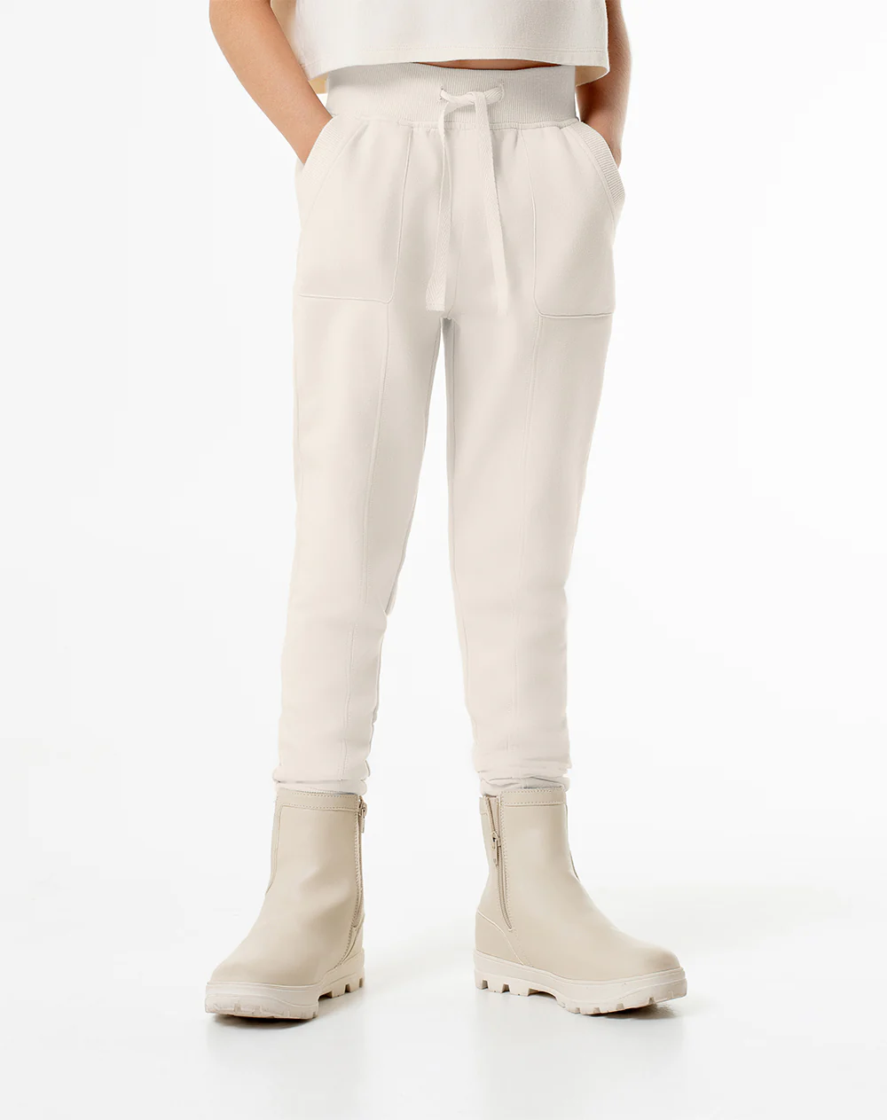Jogger regular tiro medio crema niña - Image 3