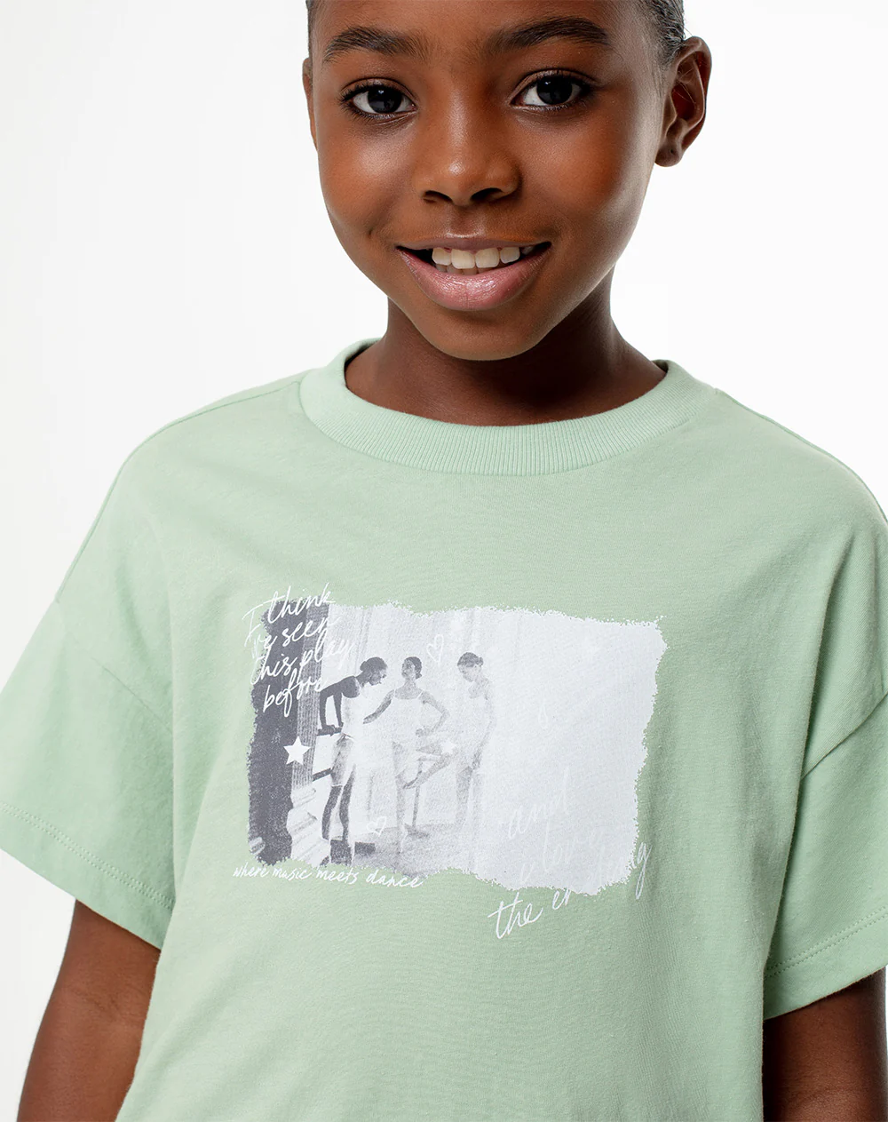 Camiseta oversize algodón verde niña - Image 3