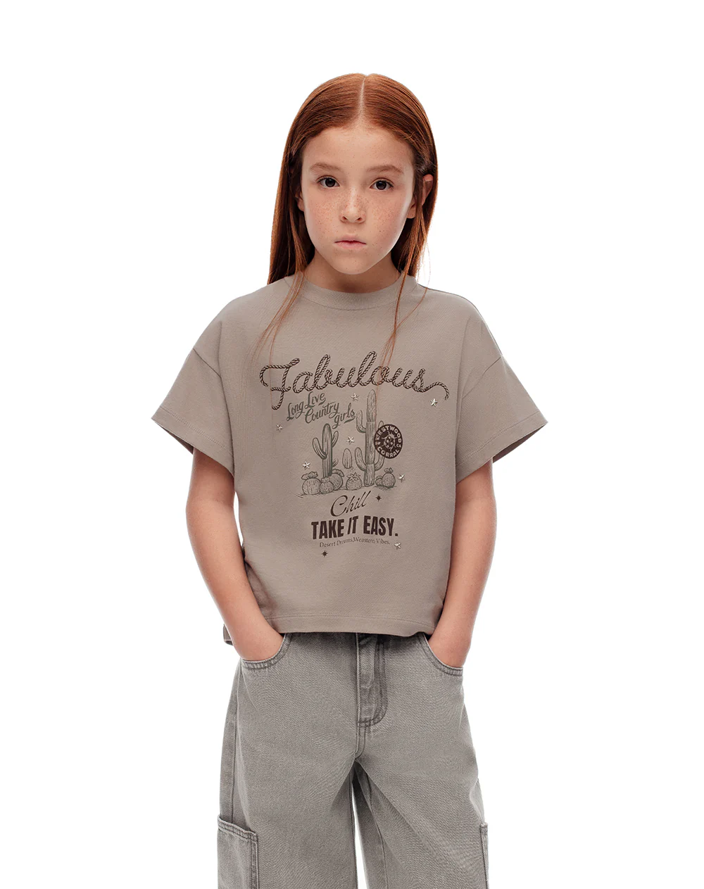 Camiseta regular algodón taupe estampada niña