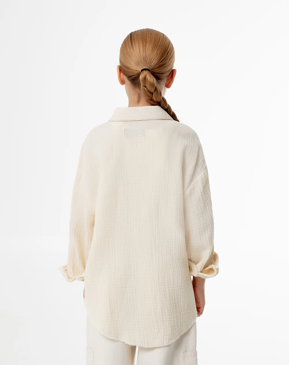Camisa manga larga oversize algodón crema niña - Image 2