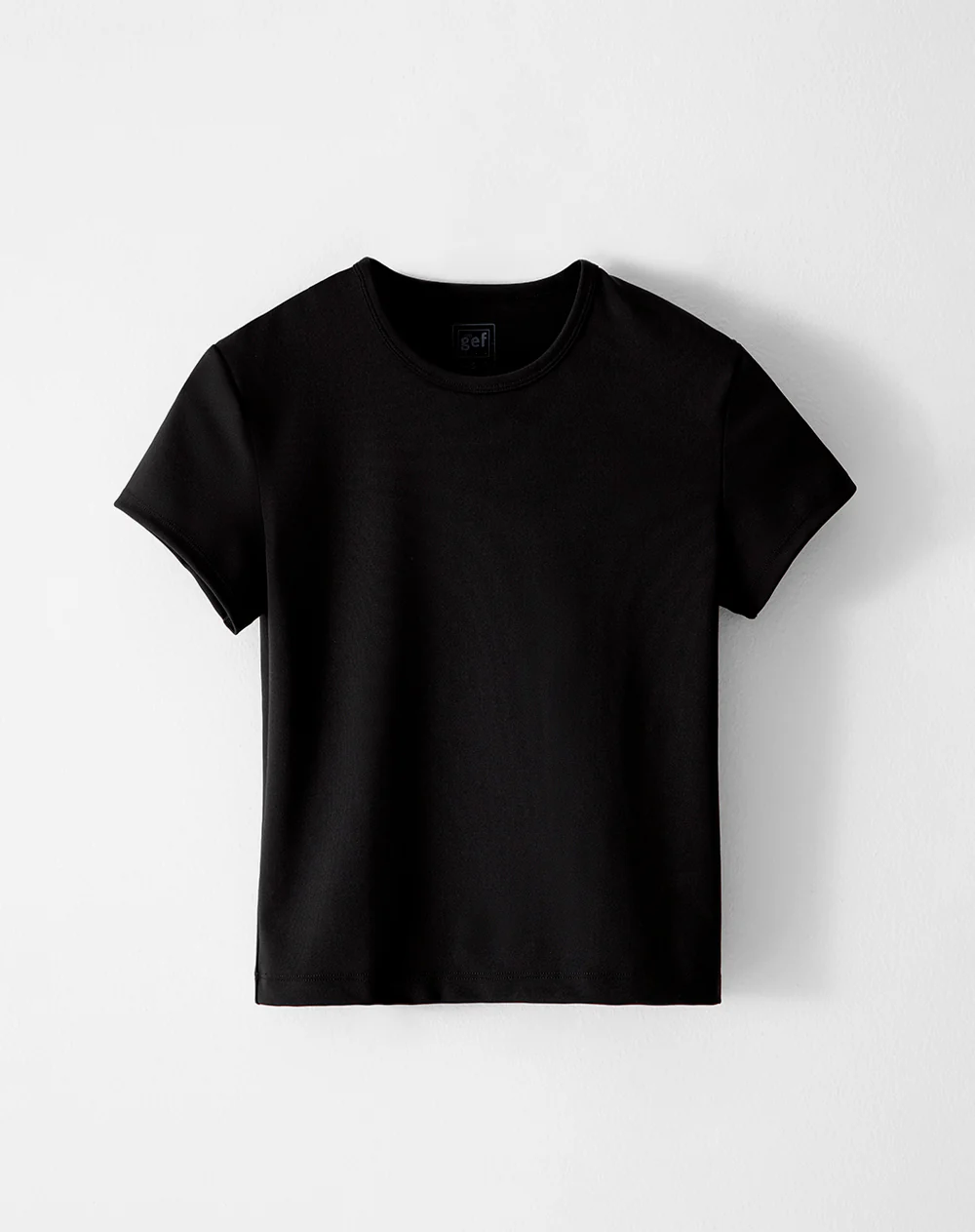 Camiseta deportiva secado rápido negra mujer - Image 5