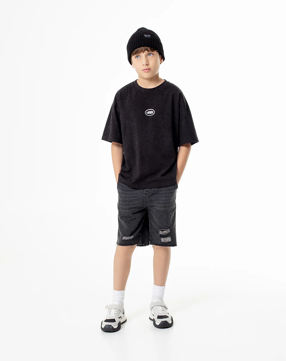 Camiseta regular gris niño - Image 4
