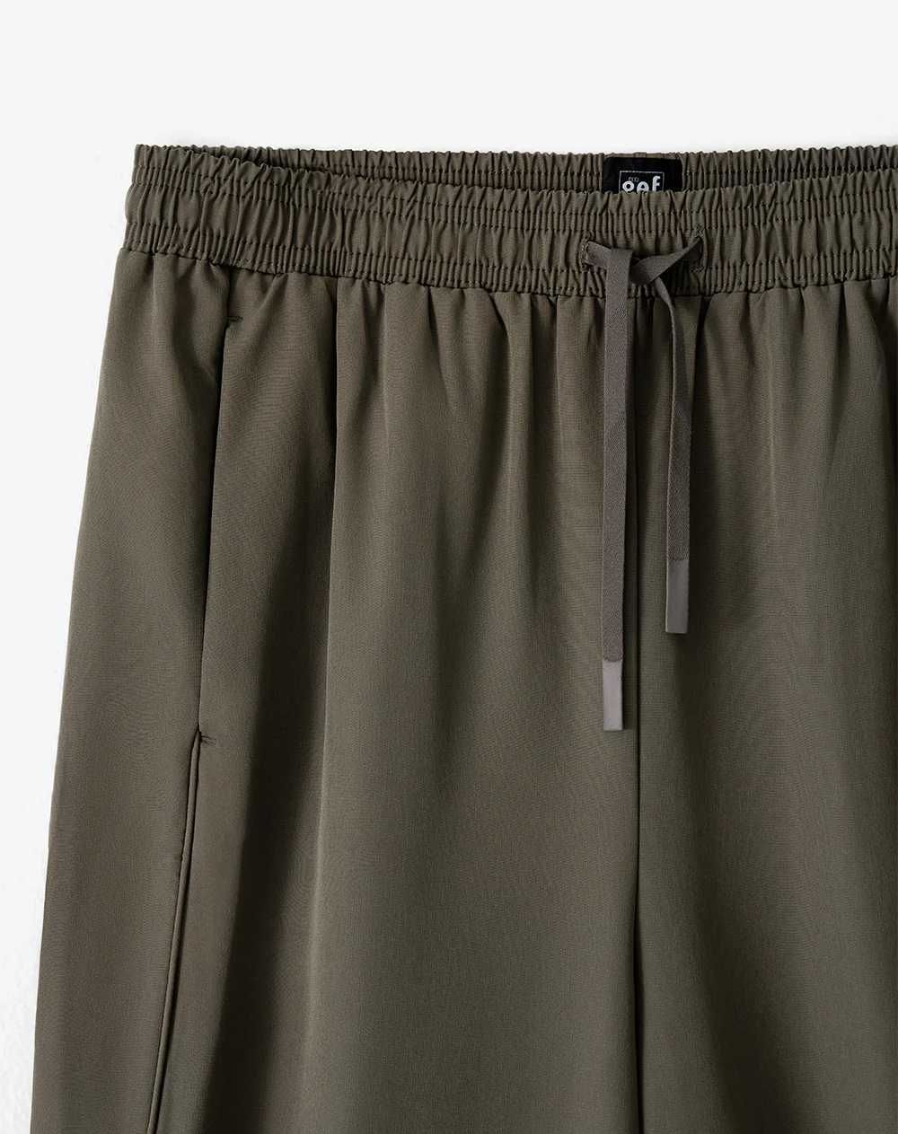 Jogger regular tiro medio café hombre - Image 8