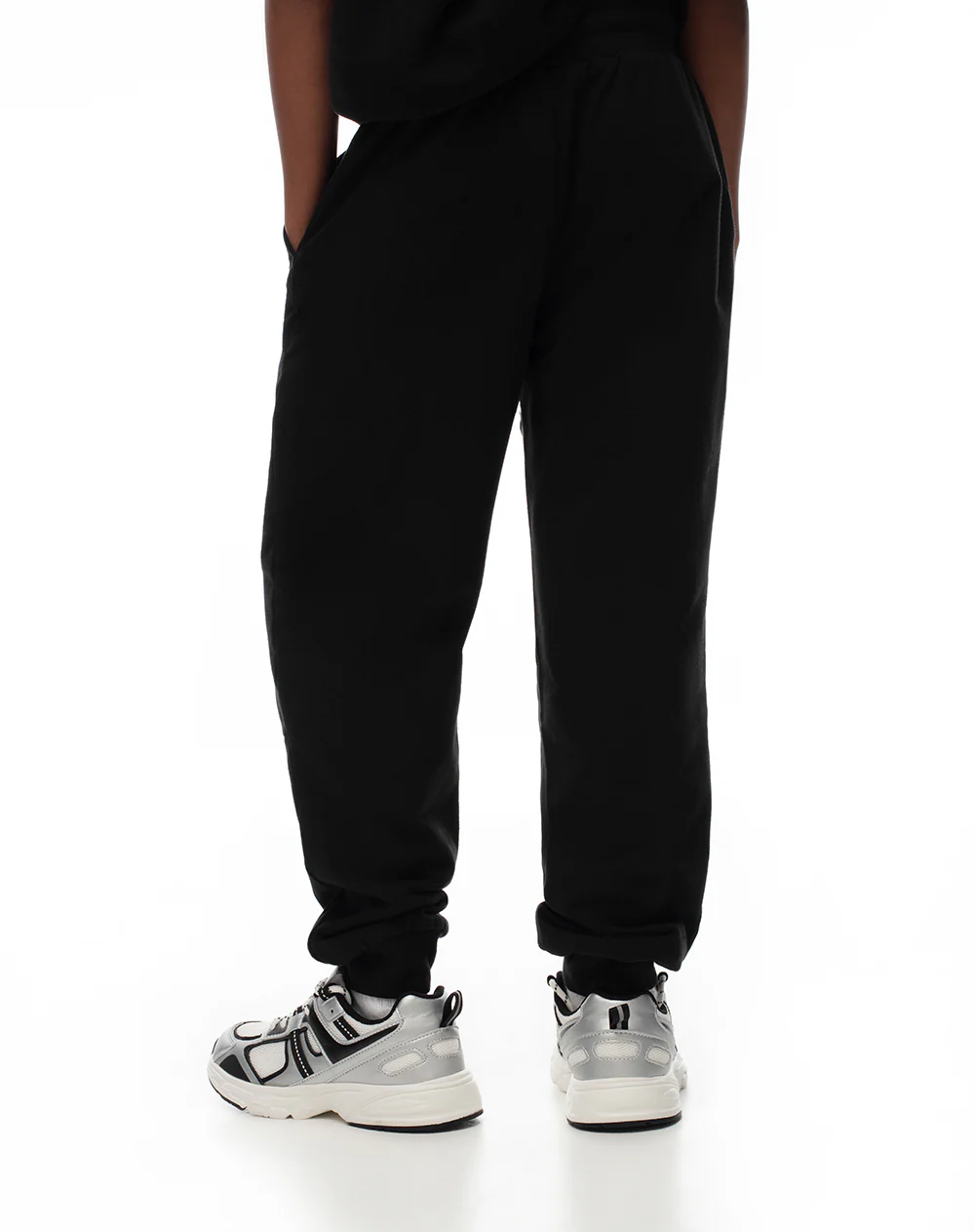 Jogger regular negro niño - Image 4