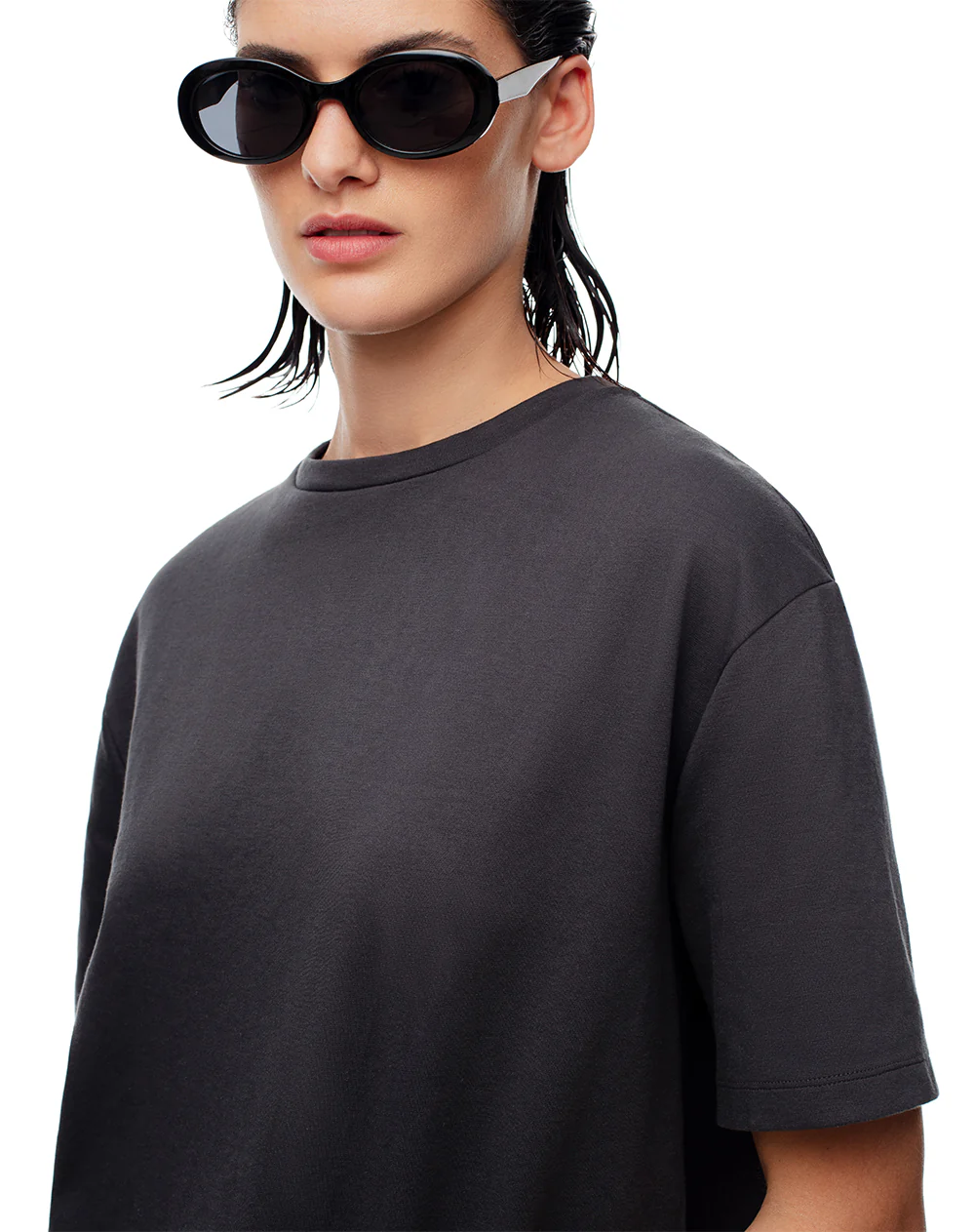 Camiseta oversize gris mujer - Image 4