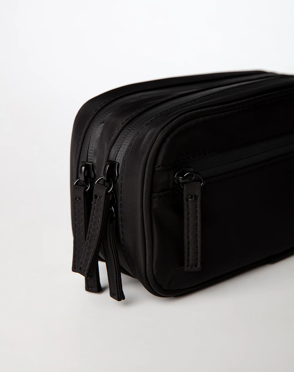 Estuche orgnaizador negro mujer - Image 5