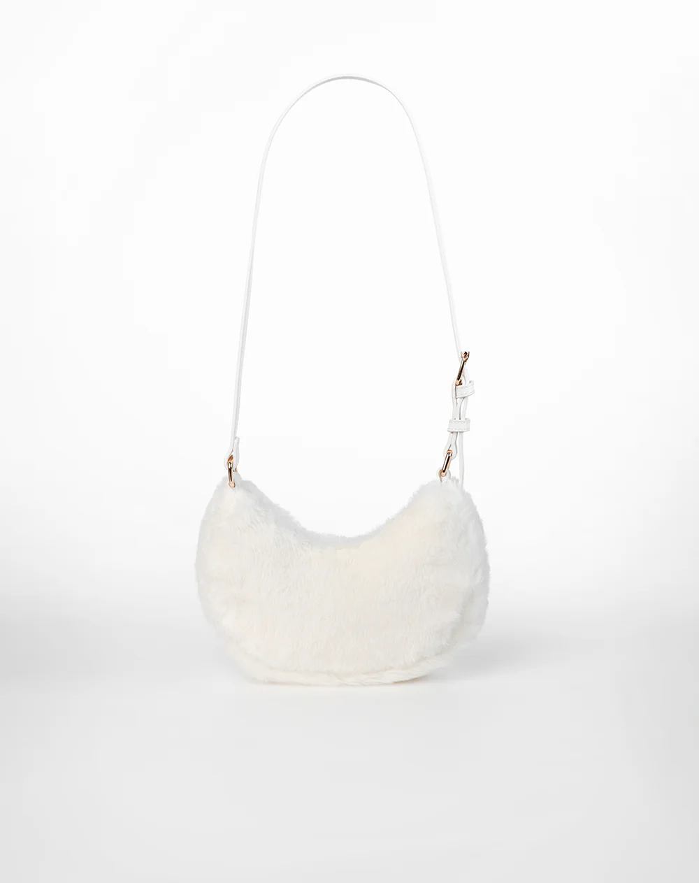 Bolso tipo baguette textura peluche blanco niña