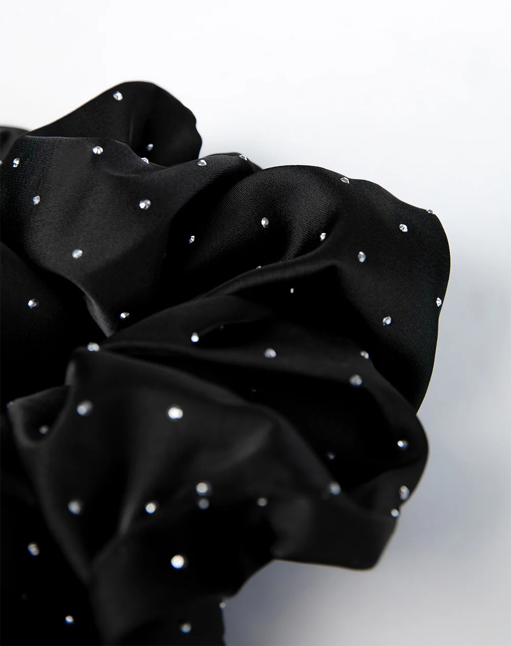 Scrunchie para el cabello negro mujer - Image 2