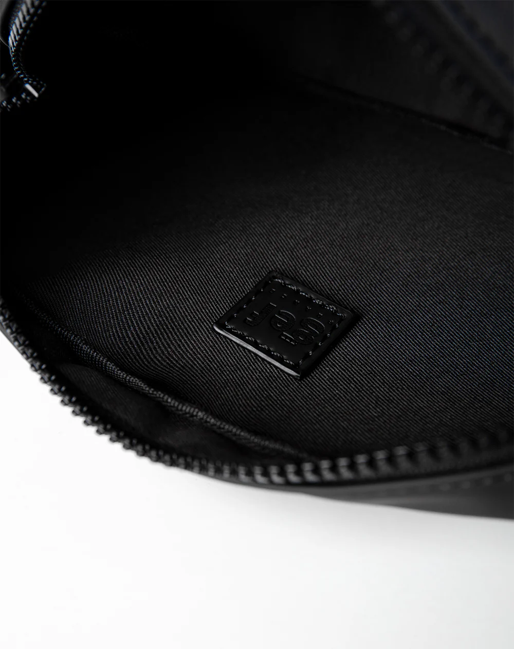 Bolso tipo bandolera negro hombre - Image 6
