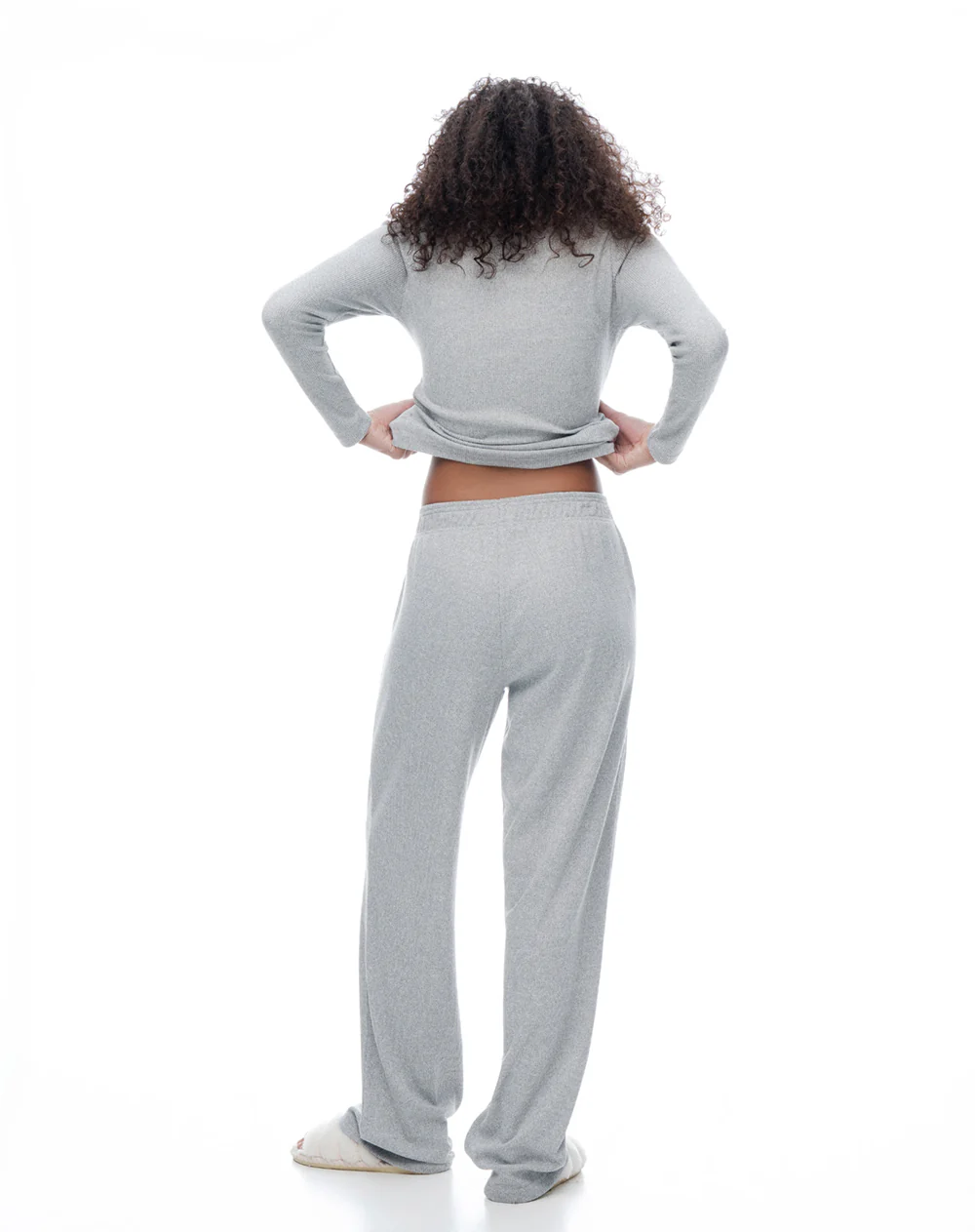 Pantalón regular tiro medio gris mujer - Image 4