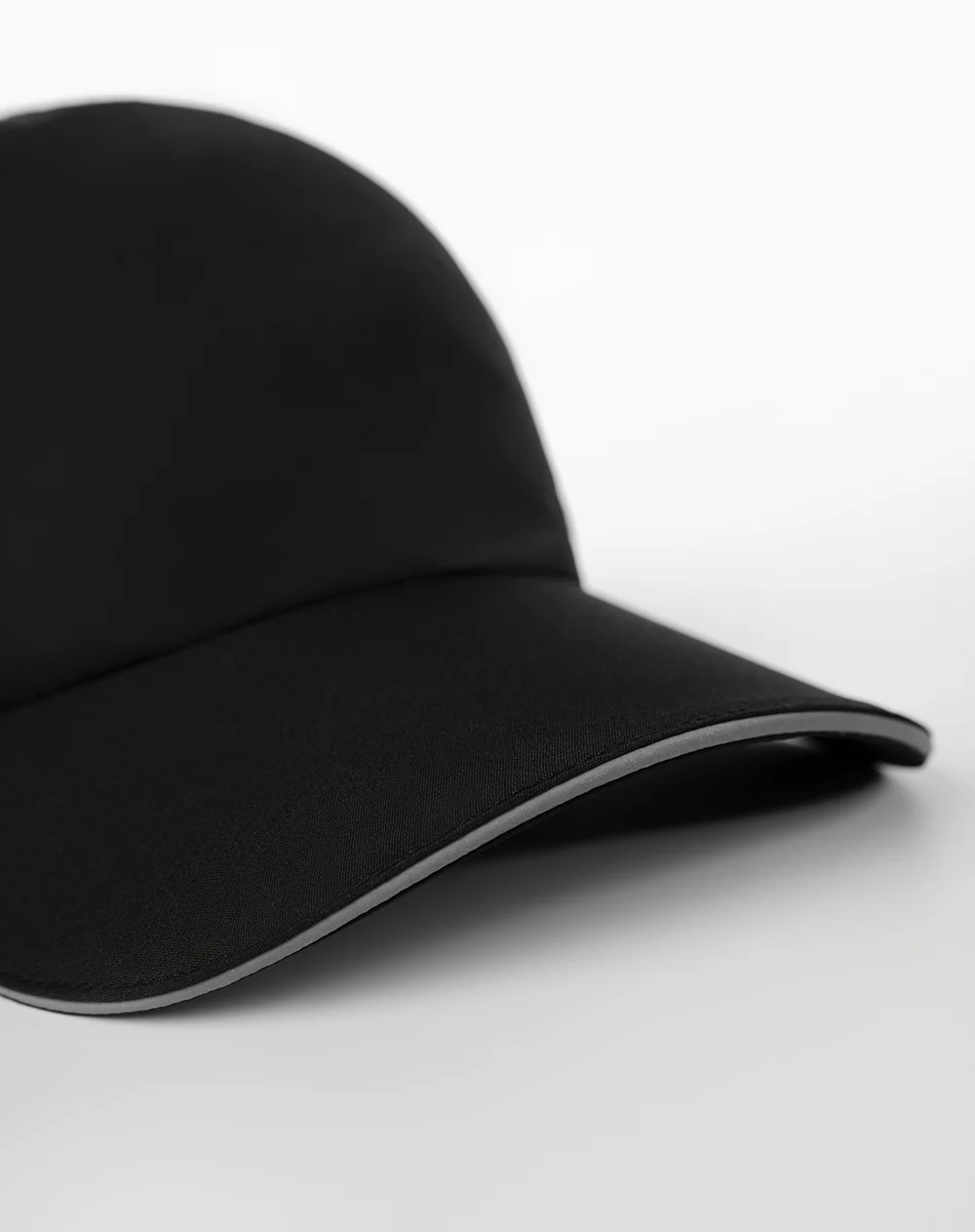 Gorra deportiva negra unisex mujer - Image 3