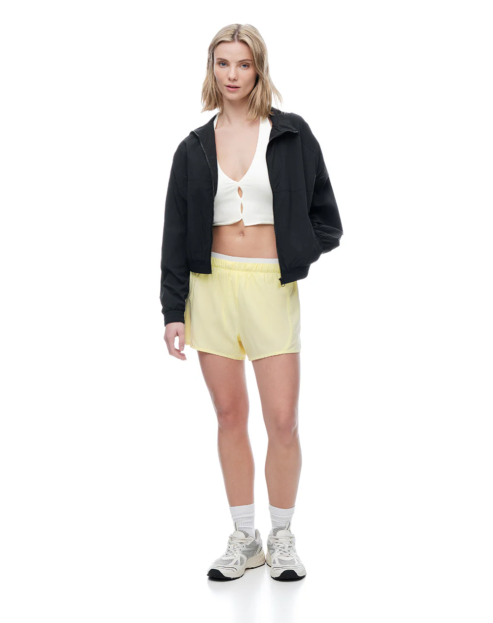 Short deportivo panty interno amarillo mujer - Image 3