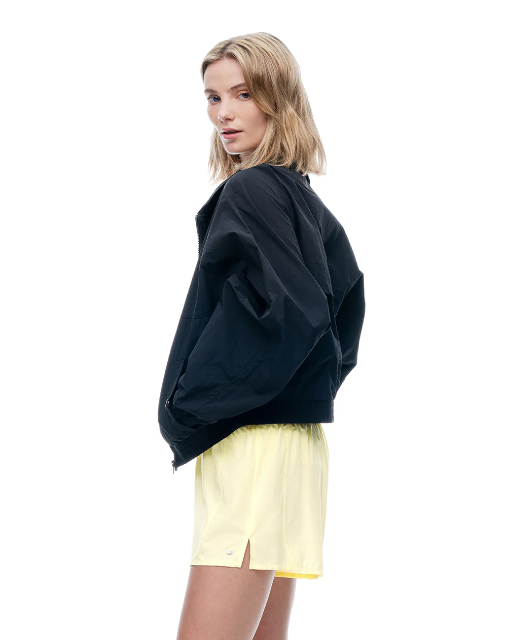 Short deportivo panty interno amarillo mujer - Image 5