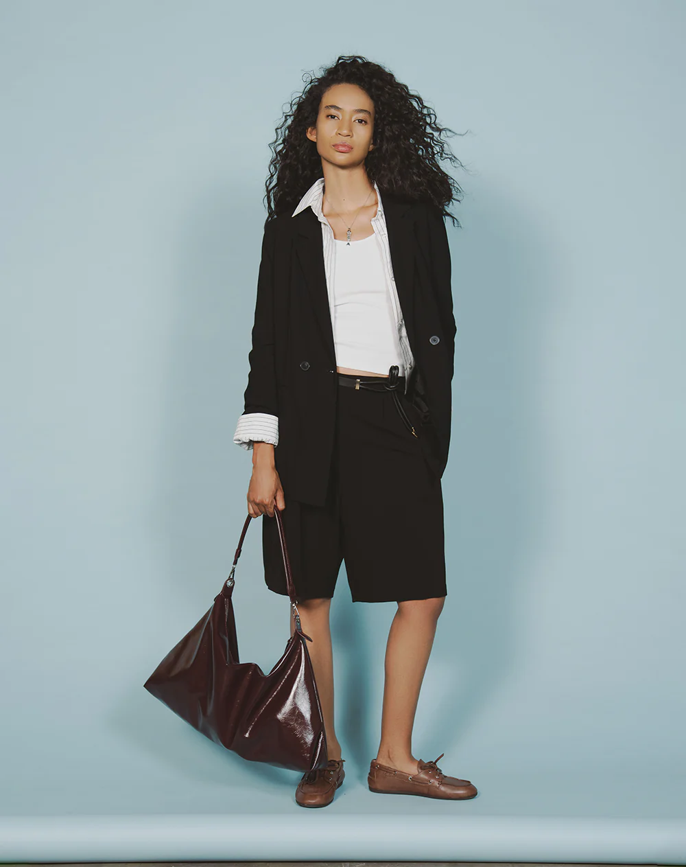 Bermuda regular tiro alto negra mujer - Image 6