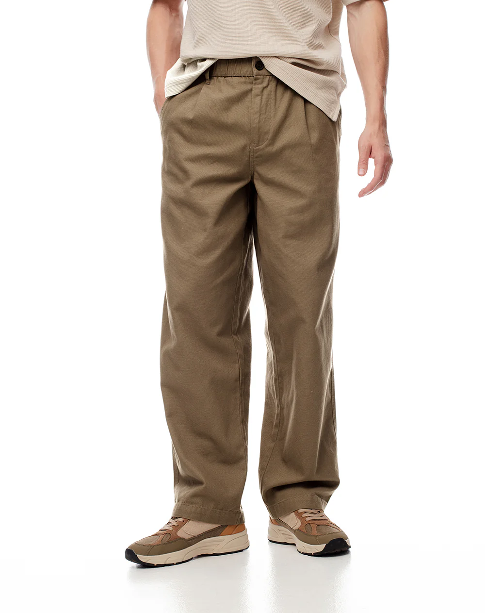 Pantalón recto liviano habano hombre - Image 5