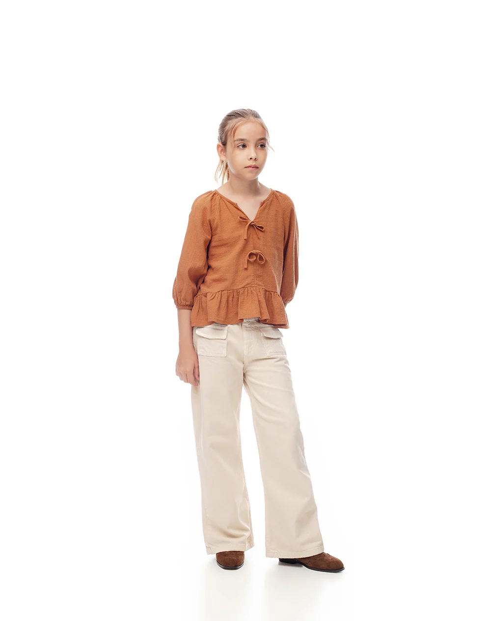 Pantalón flare tiro medio drill algodón habano niña