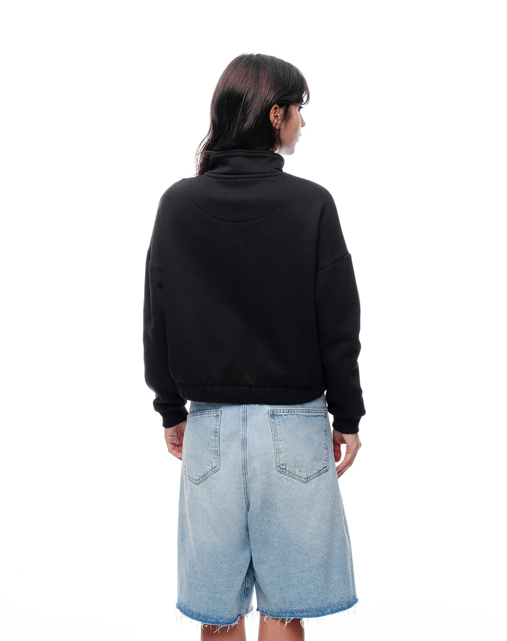 Buzo regular negro mujer - Image 2