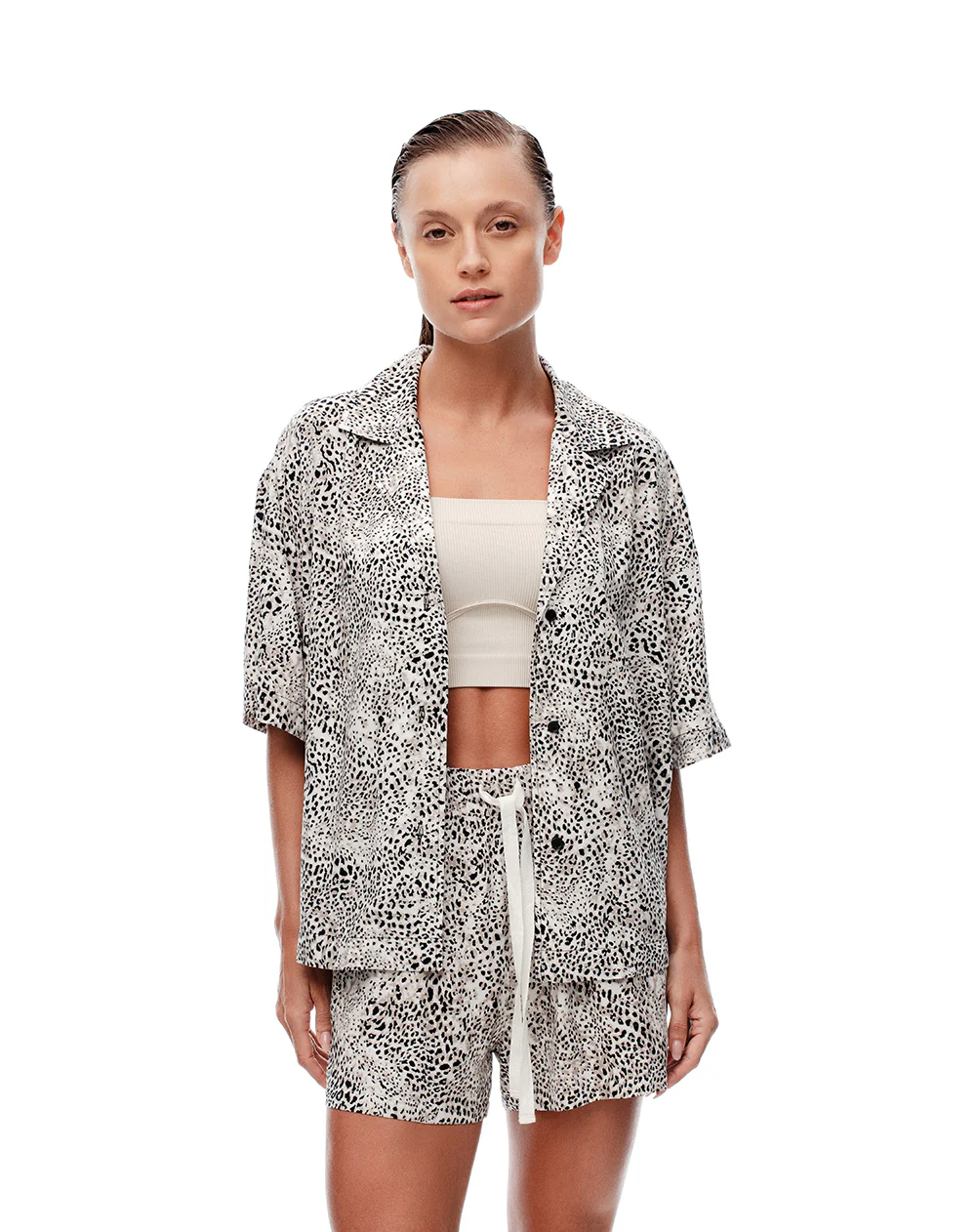 Camisa relax manga corta estampada mujer