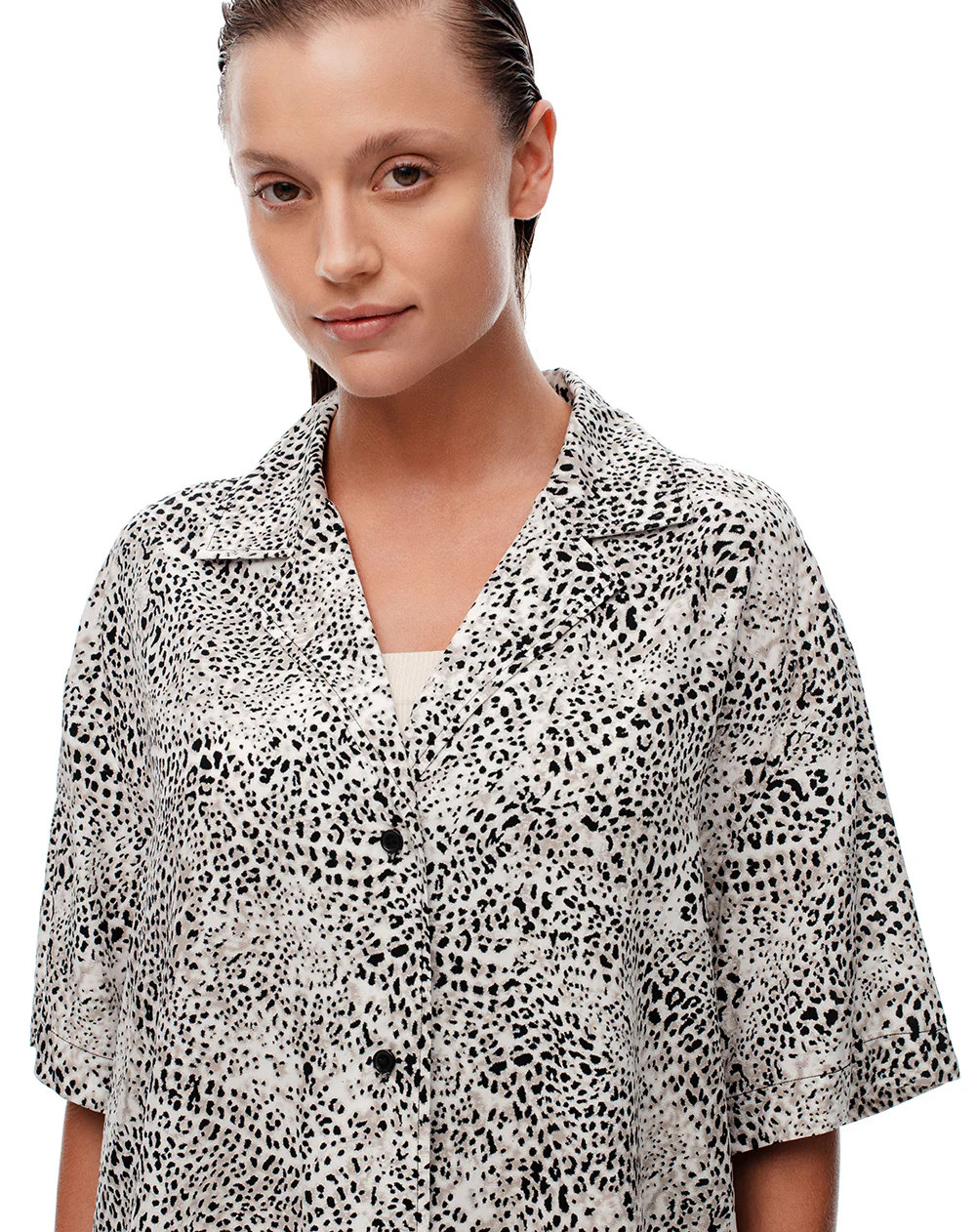Camisa relax manga corta estampada mujer - Image 4