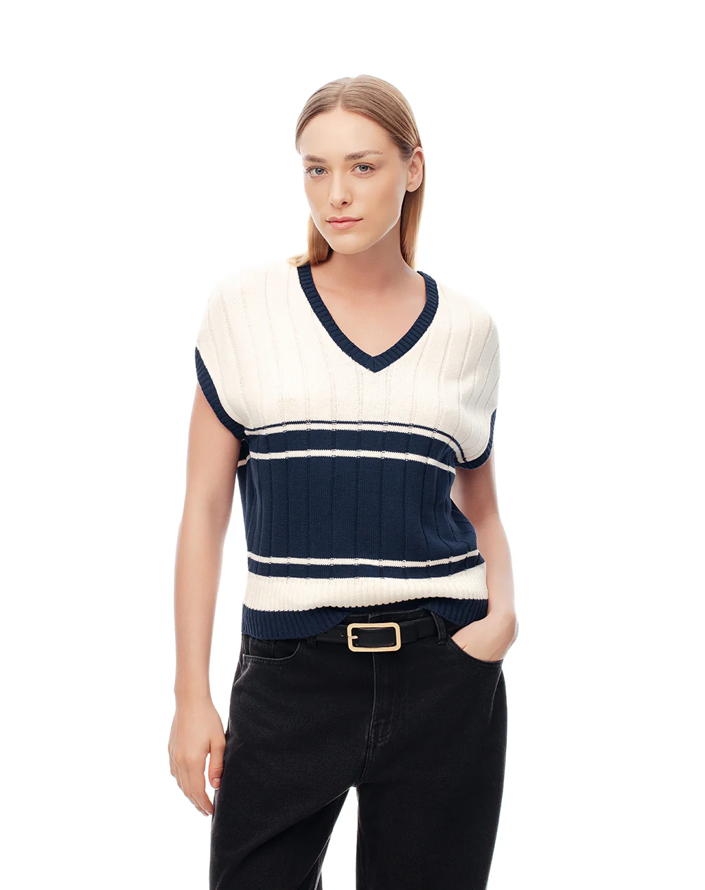 Chaleco tipo preppy tejido de punto crema mujer - Image 4