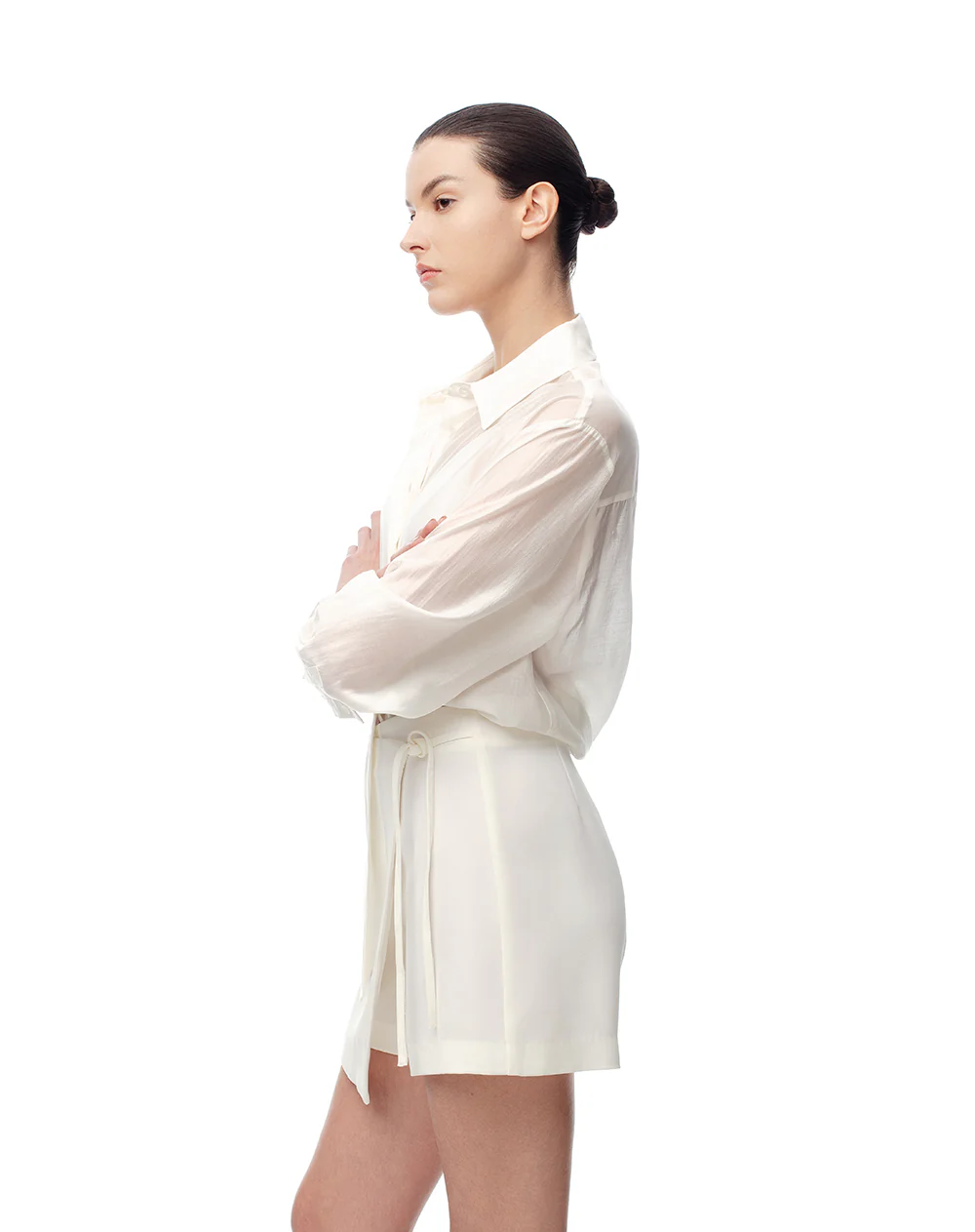 Falda short tiro medio cruzada anudada blanca mujer - Image 6