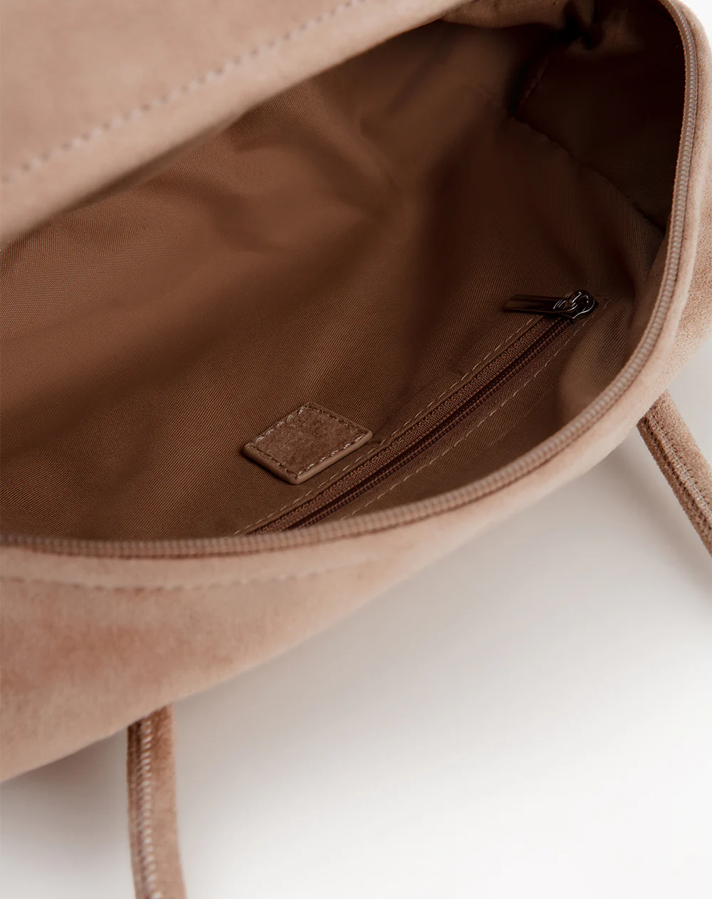 Bolso de mano tipo gamuza café mujer - Image 5