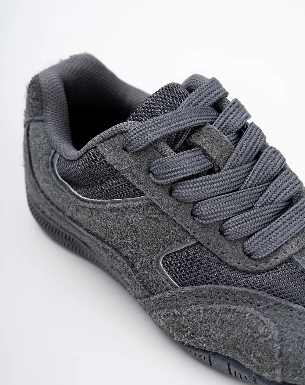 Tenis gris niño - Image 5
