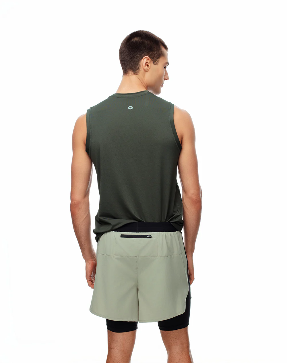 Pantaloneta deportiva verde bloques hombre - Image 2