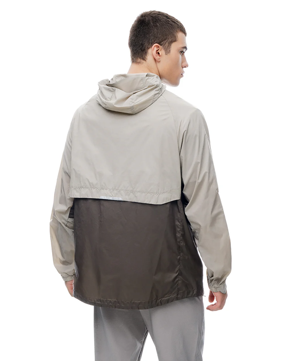 Chaqueta regular rompevientos taupe bloques hombre - Image 2
