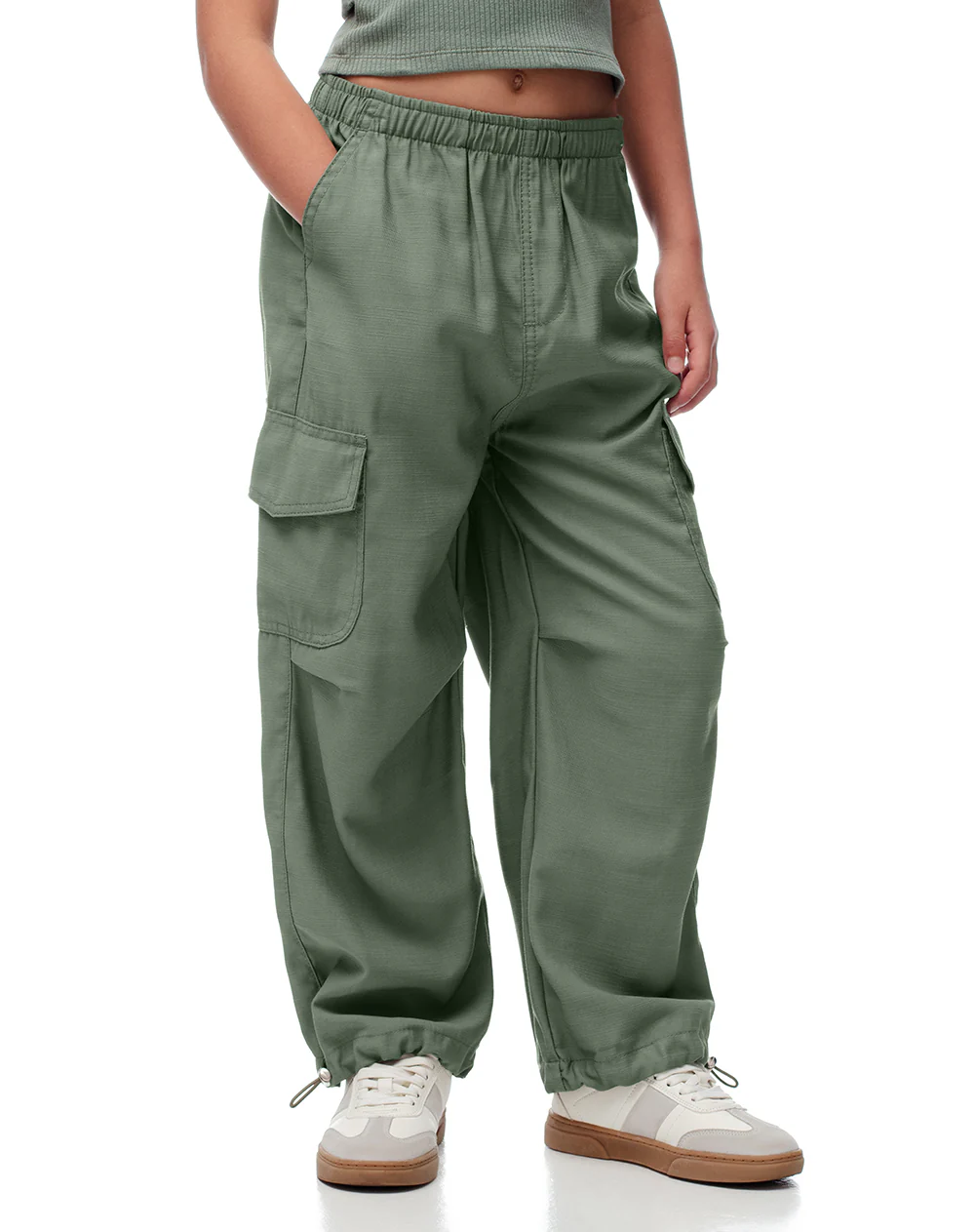 Jogger cargo tiro medio verde niña - Image 3