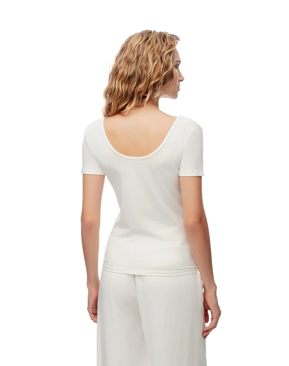 Camiseta regular uso 2 en 1 blanca mujer - Image 3