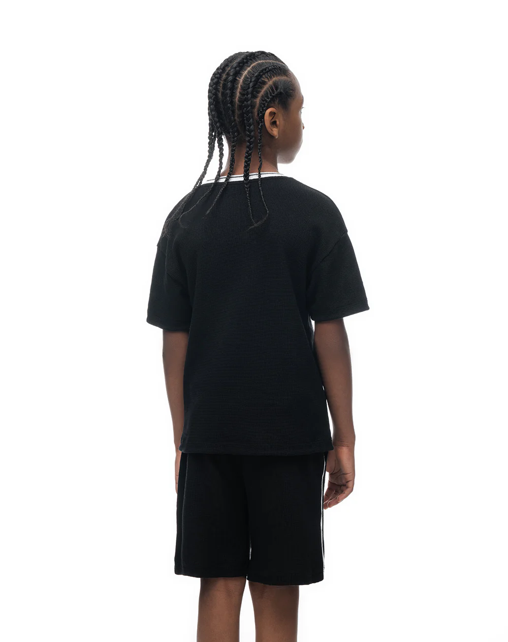 Camiseta regular manga corta negra niño - Image 2