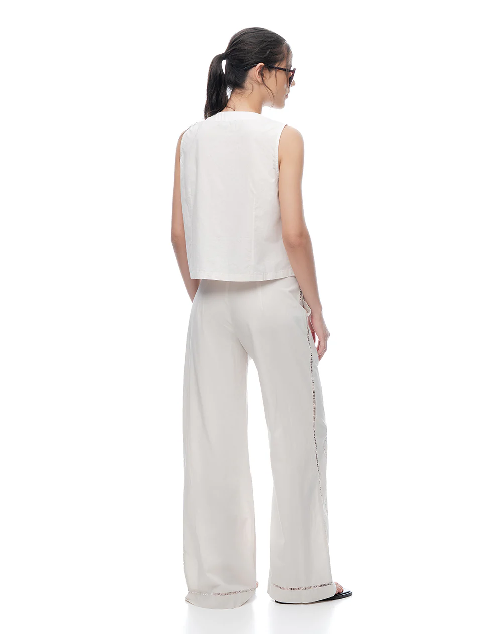 Pantalón regular tiro medio arena mujer - Image 2