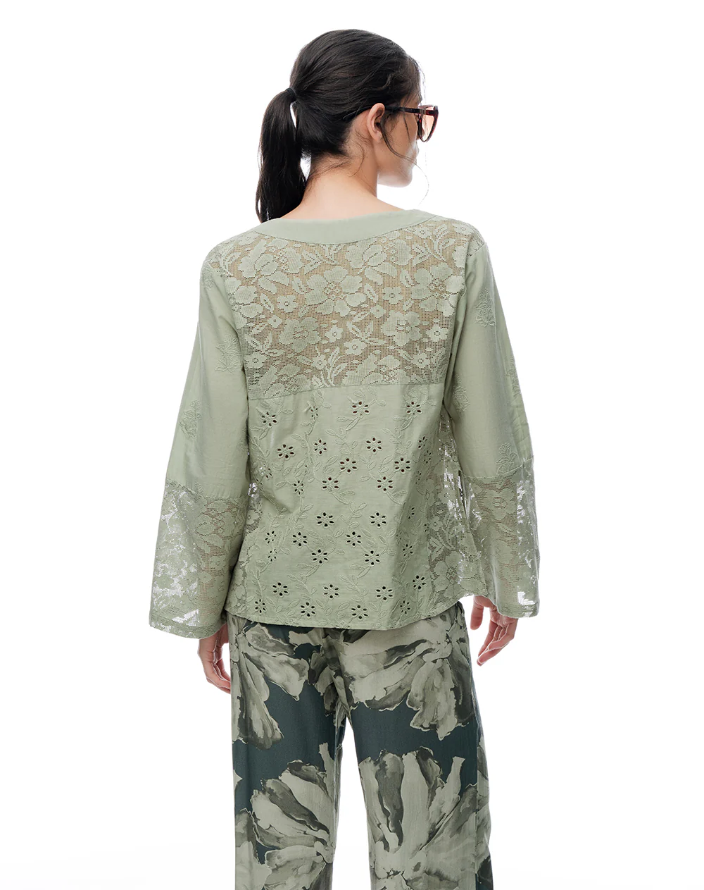 Camisa oversize manga larga verde mujer - Image 2