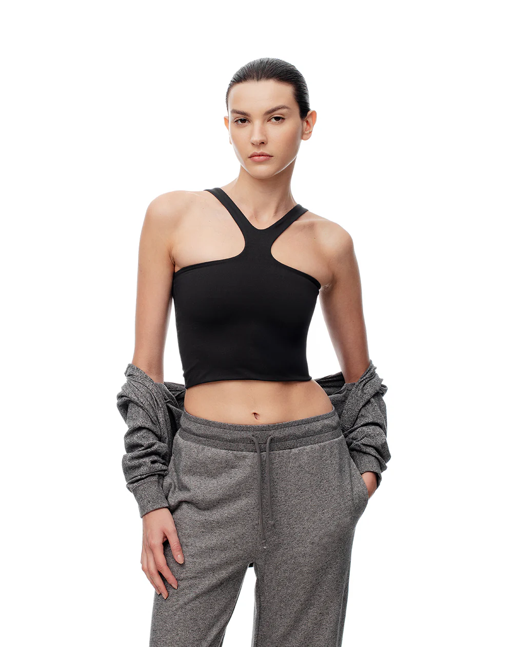 Crop top deportivo secado rápido uso 2 en 1 negra mujer - Image 6