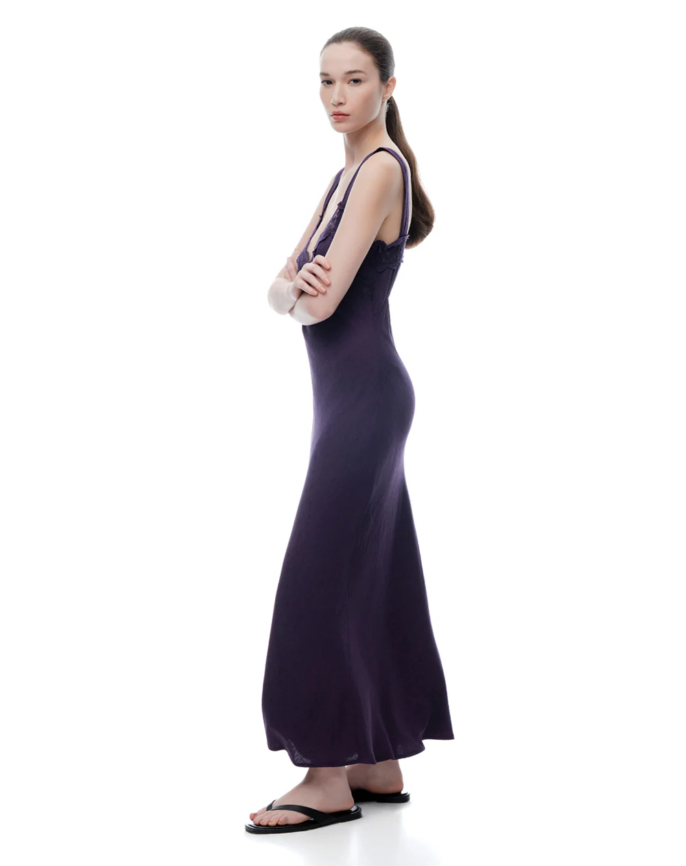 Vestido largo lencero encaje morado mujer - Image 4