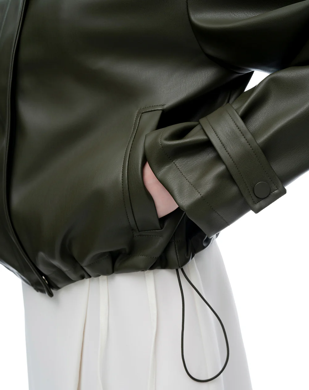 Chaqueta regular tipo cuero verde mujer - Image 7